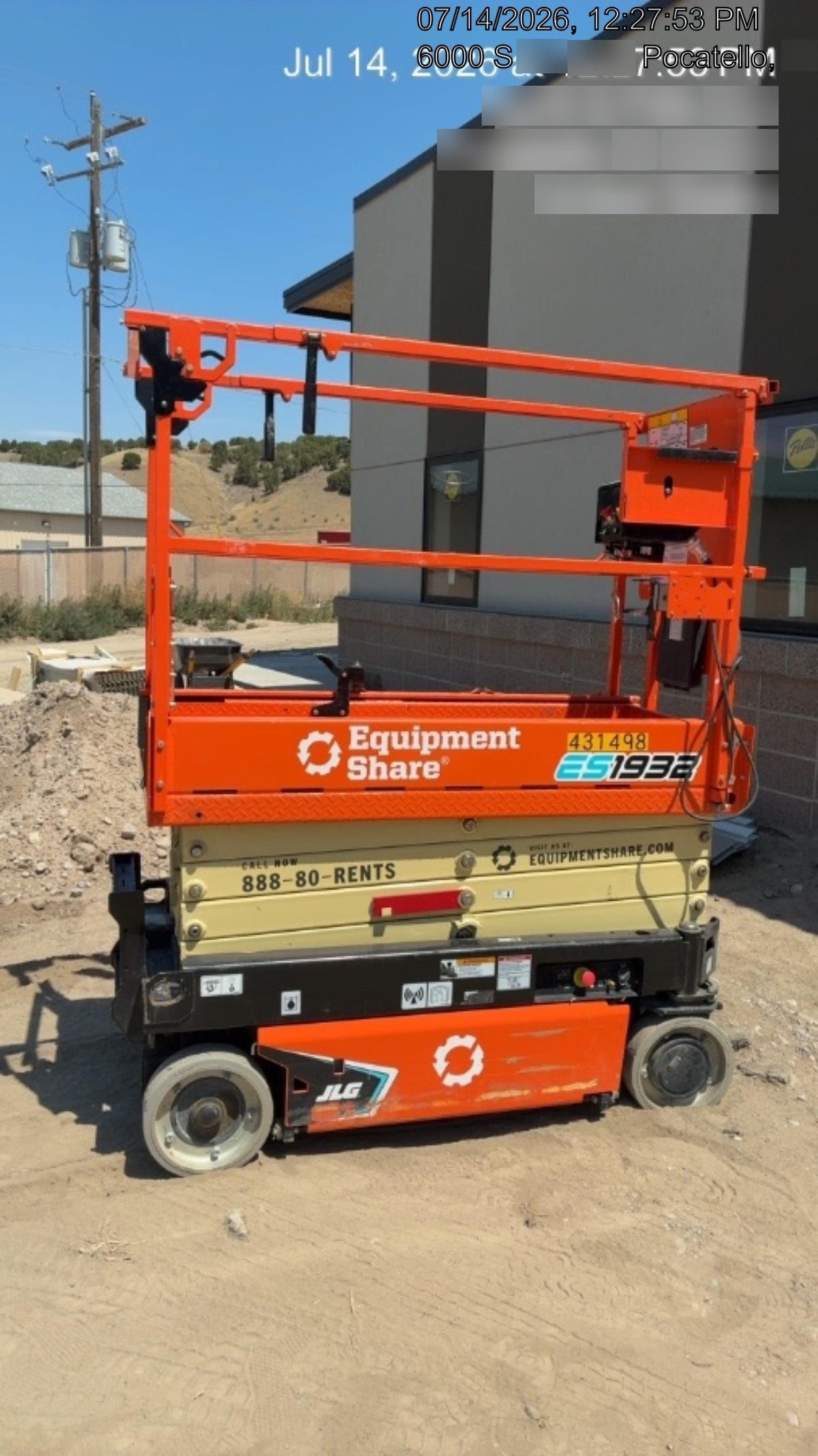 2024 JLG ES1932