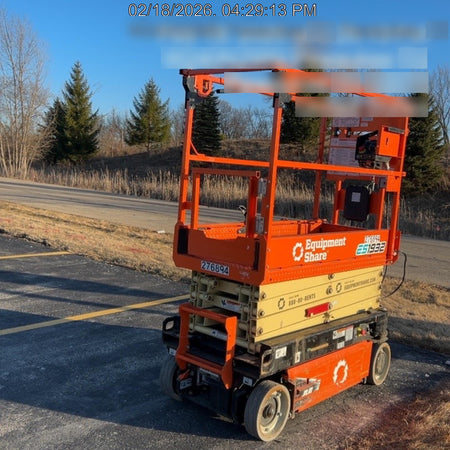 2022 JLG ES1932