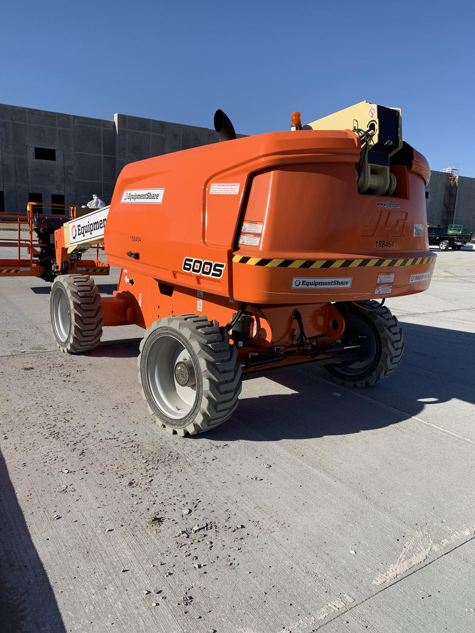 2021 JLG 600S