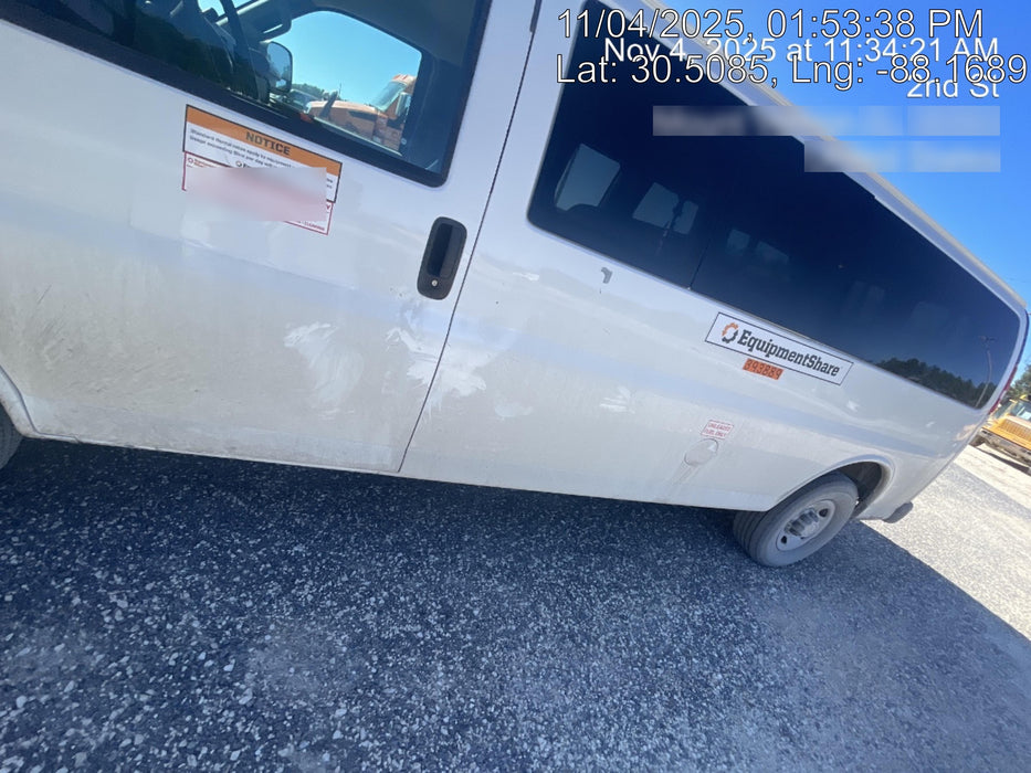 2023 CHEVROLET Express Van - Rental
