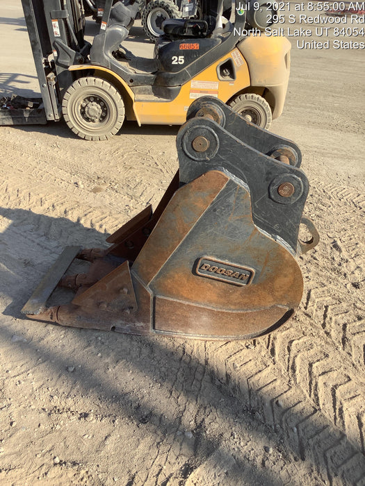 2020 DOOSAN 24" Bucket-Doosan