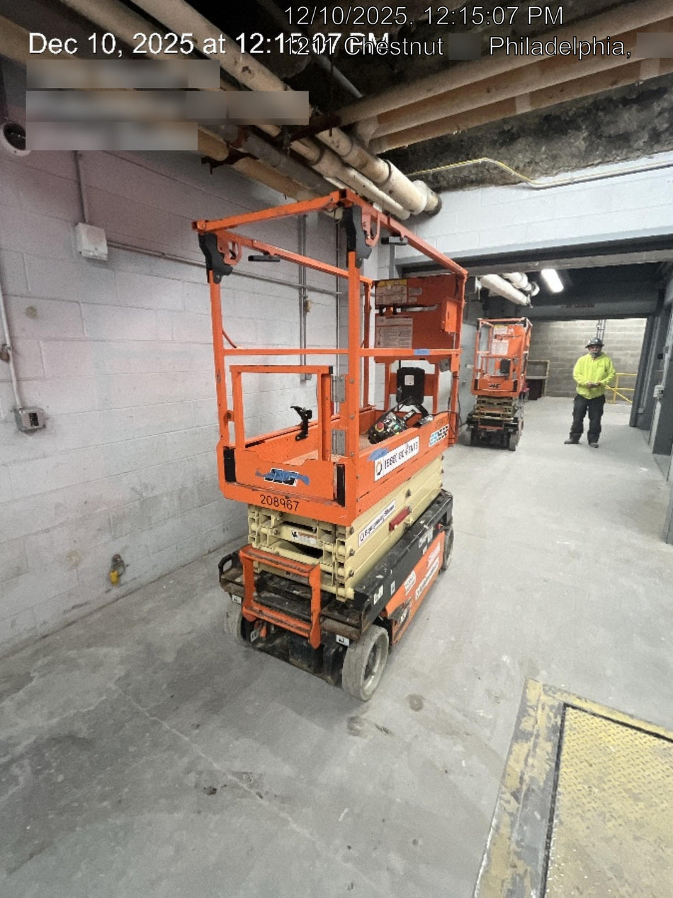 2021 JLG ES1932