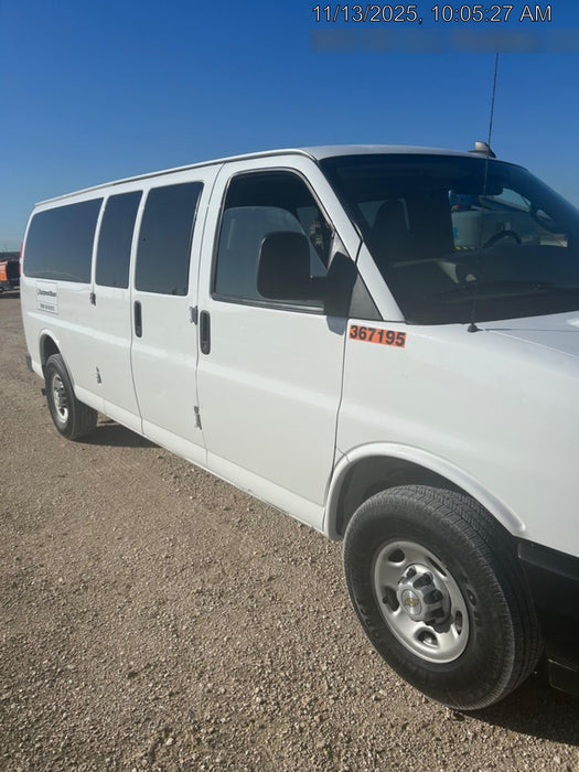 2023 CHEVROLET Express Van - Rental
