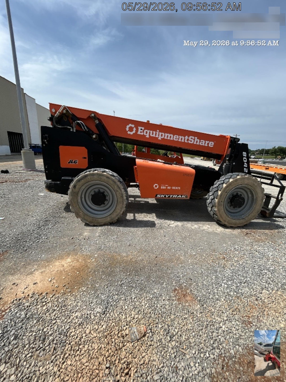 2023 SKYTRAK 8042