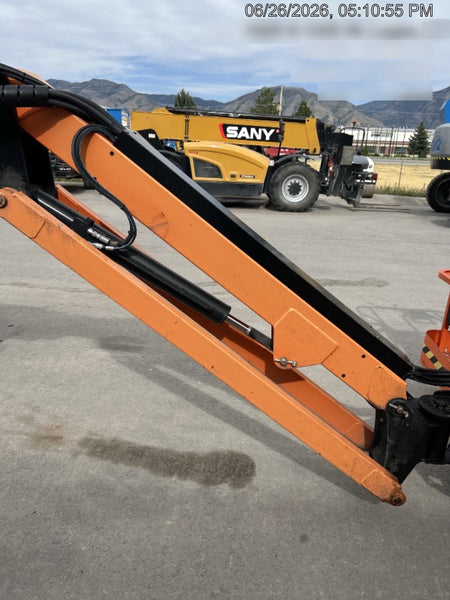 2023 JLG 660SJ