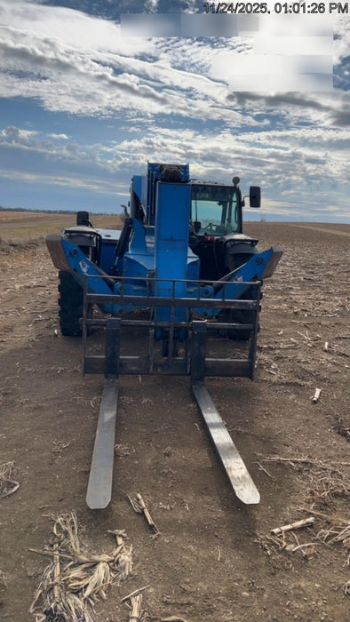 2019 Genie GTH-1056 Cab/Heat/AC, Solid RT Tires, LED Work Lights, Beacon 60" QA Carriage, 60" Forks