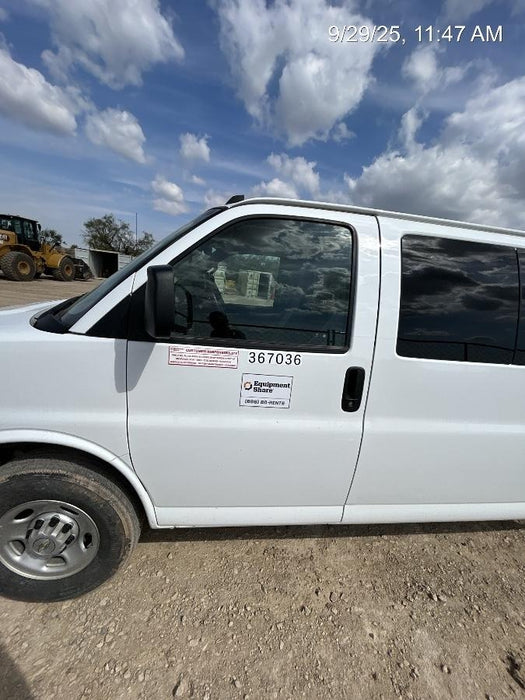 2023 CHEVROLET Express Van - Rental