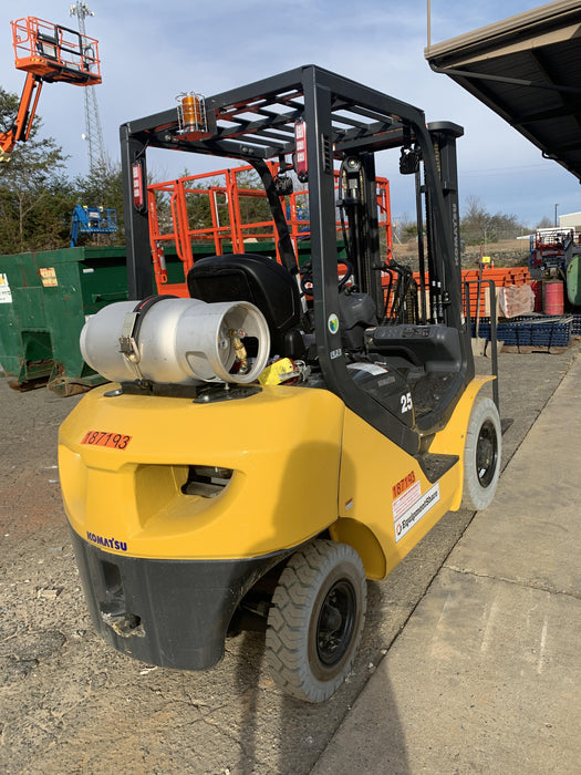 2021 KOMATSU FG25T-16