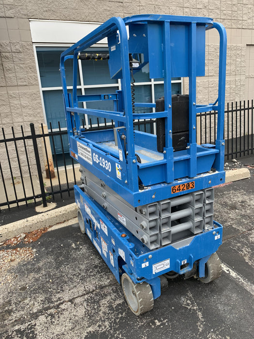 2020 Genie GS-1930 Solid Non Marking Tires, Beacon, Folding rails with half height swing gate