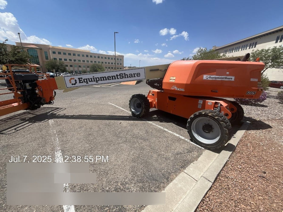2020 JLG 600S