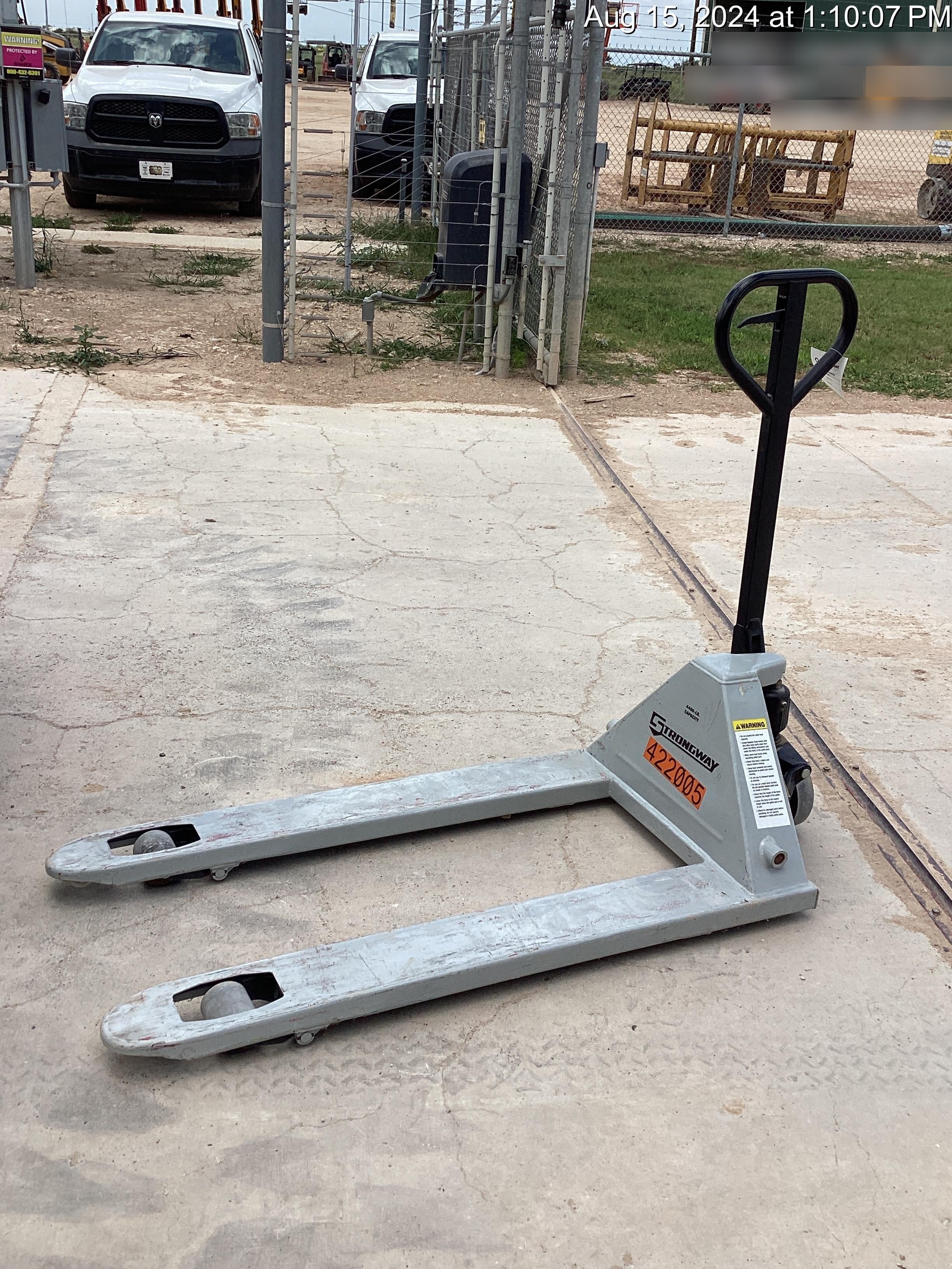 2022 STRONGWAY 4400 lb Pallet Jack