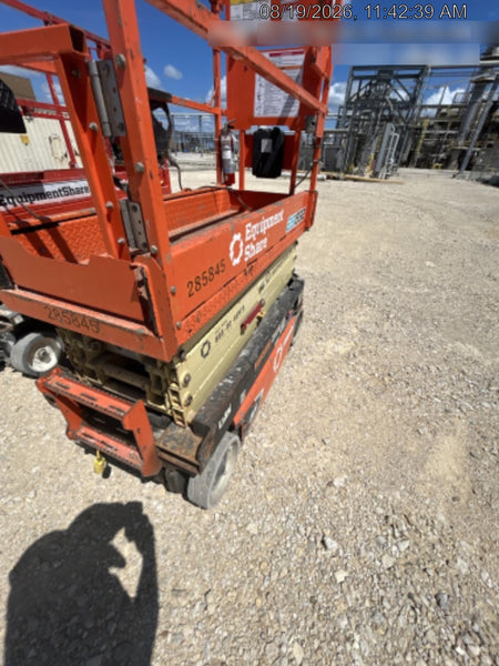 2022 JLG ES1932