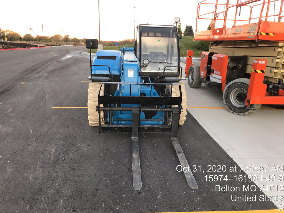 2020 Genie GTH-5519 Cab/Heat/Air, Solid Tires, Work Lights, Beacon, Aux Hydraulics, Back up Alarm