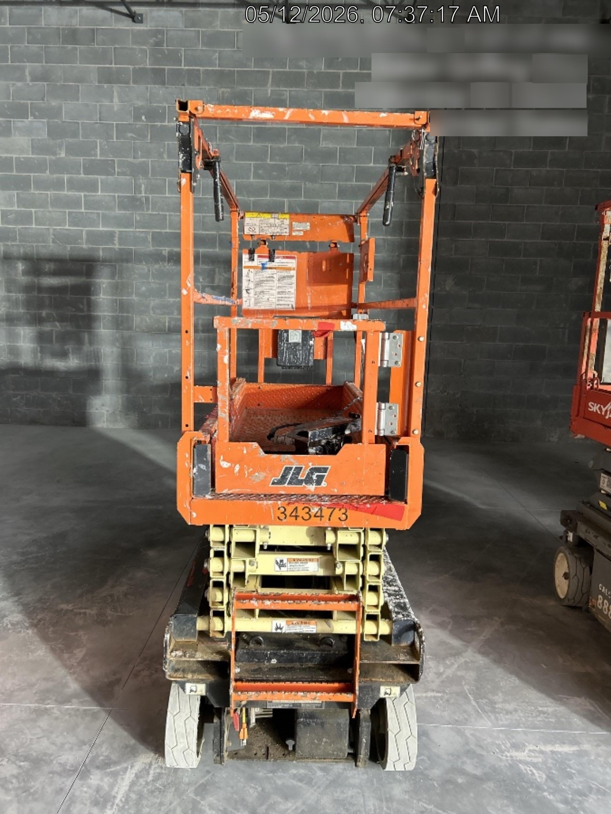 2023 JLG ES1932