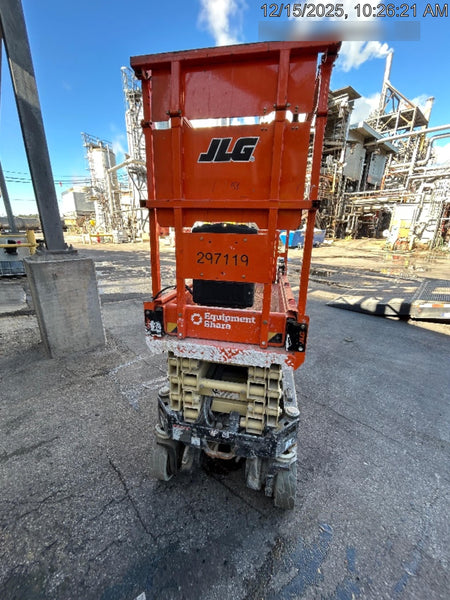 2023 JLG ES1932