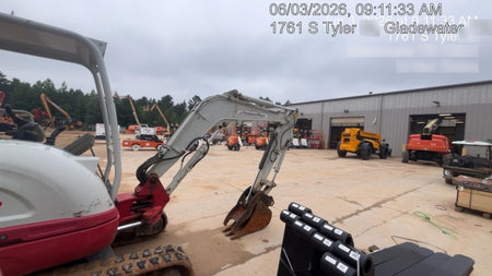 2022 TAKEUCHI TB235-2R