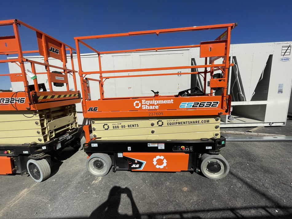 2022 JLG ES2632