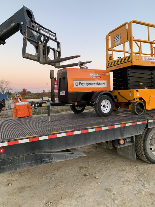 2021 Lincoln Electric Vantage 322 Vantage 322 Ready Pak 3 w/ Decals, ORANGE (includes trailer, cable rack, fender light kit) NO Telematics