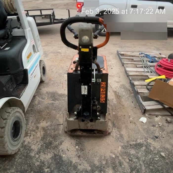 2022 Multiquip MVH408GH Reversible Plate Compactor, Gas