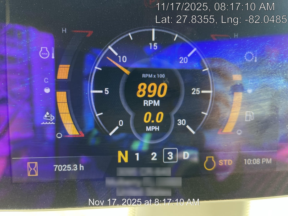 2017 Case 821G CLOSED CAB, JRB 418 STYLE HYD COUPLER