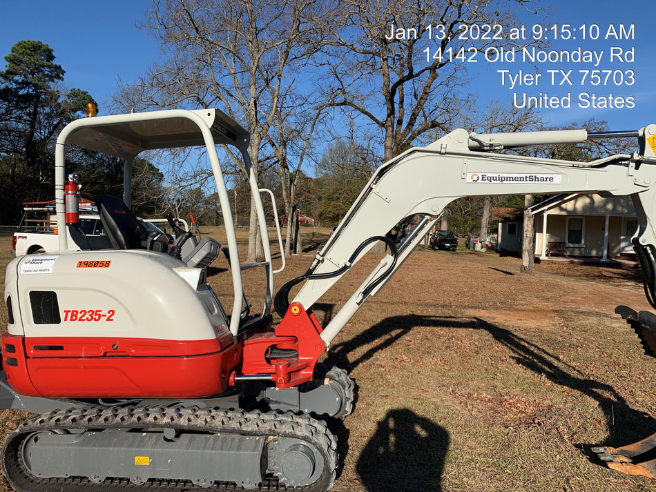 2022 TAKEUCHI TB235-2R
