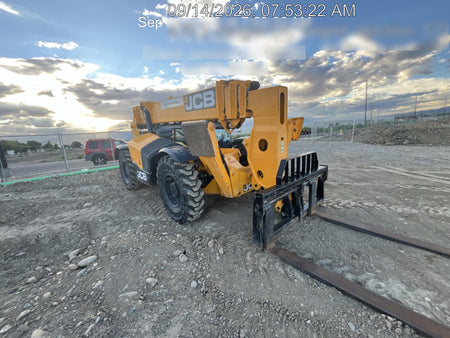 2019 JCB 512-56 Enclosed Cab, 109 HP, Solid Tires, Worklights, Beacon, Aux Hydraulics, Lifting Eye w/66" Carriage/60" Forks