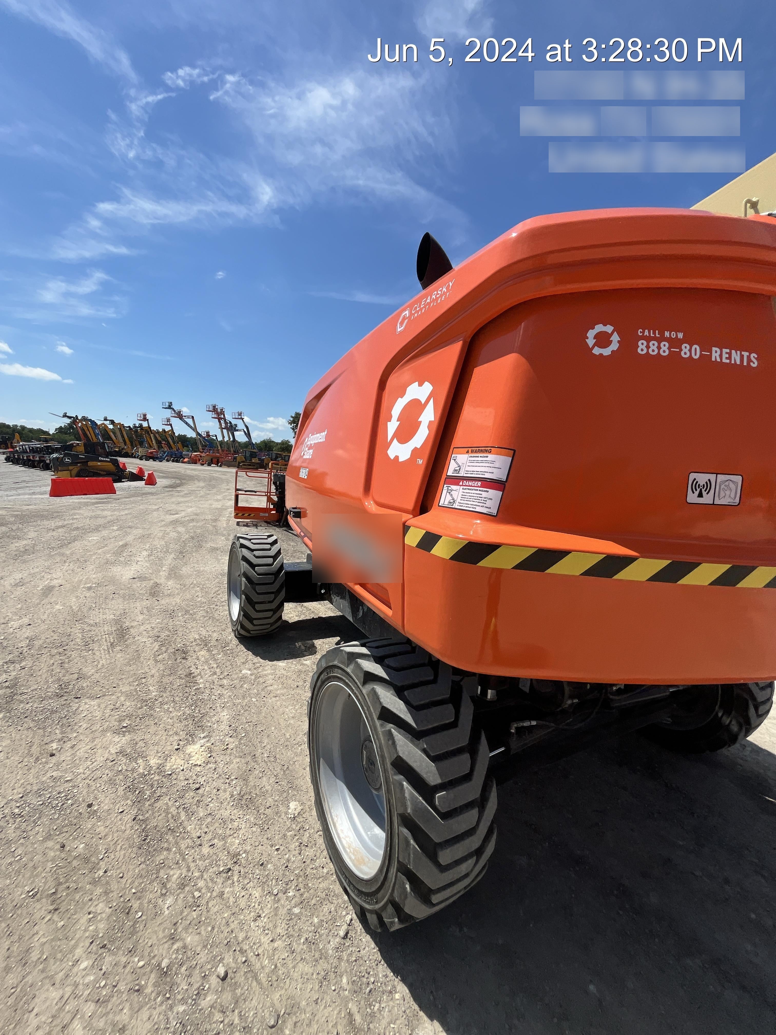 2023 JLG 660SJ