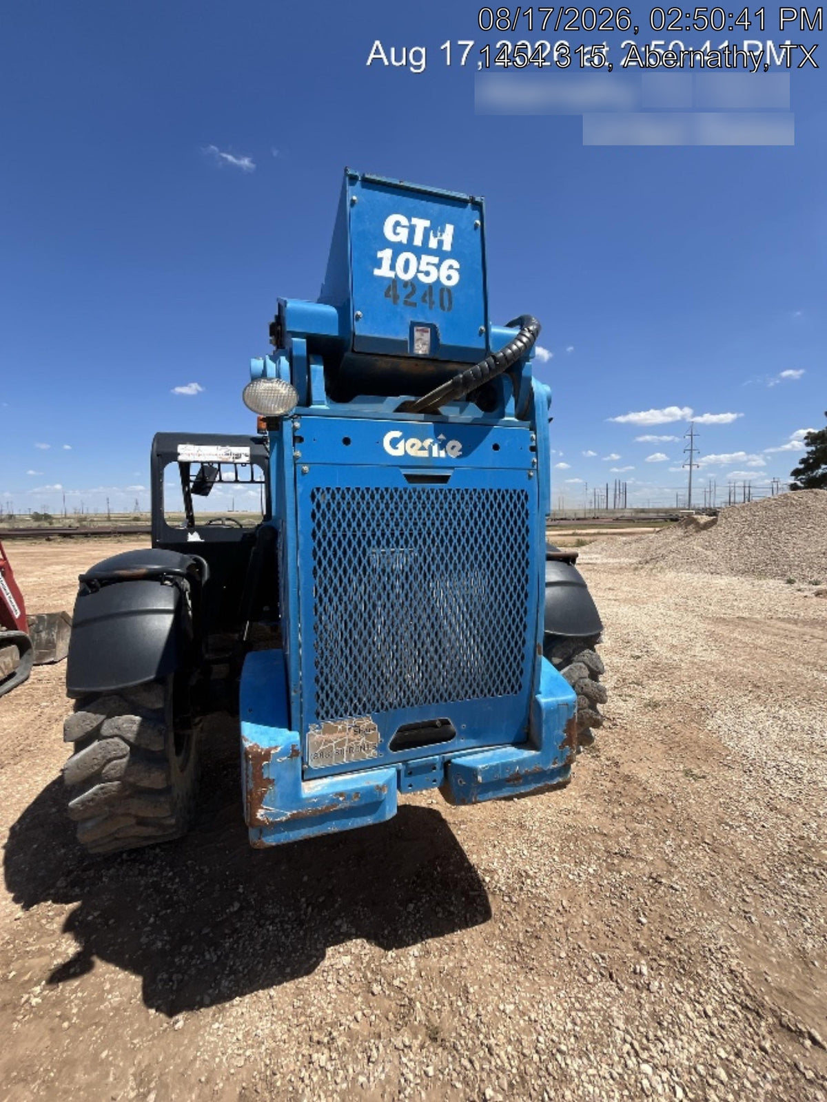 2017 GENIE GTH-1056