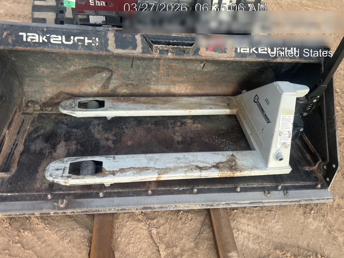 2025 STRONGWAY 4400 lb Pallet Jack