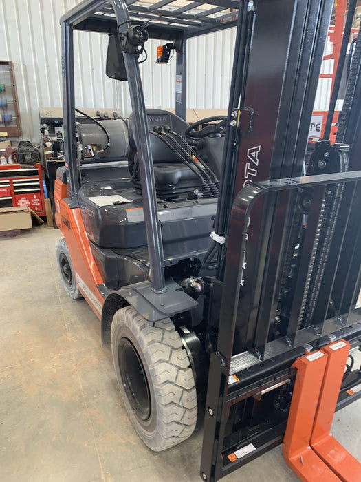 2022 TOYOTA 50-8FGU25