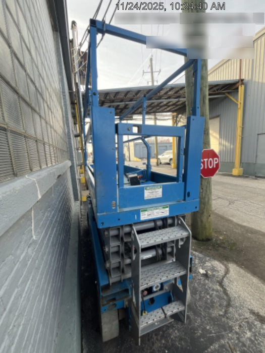 2020 Genie GS-2632 Solid NM Tires, Folding Rails with Half-Height Swing Gate, Beacon