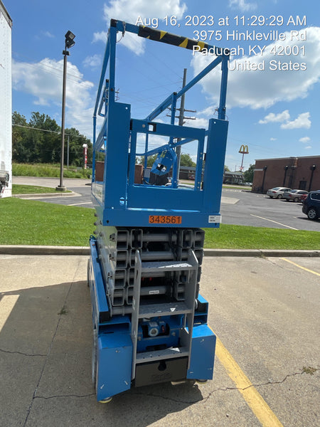 2023 GENIE GS-3232