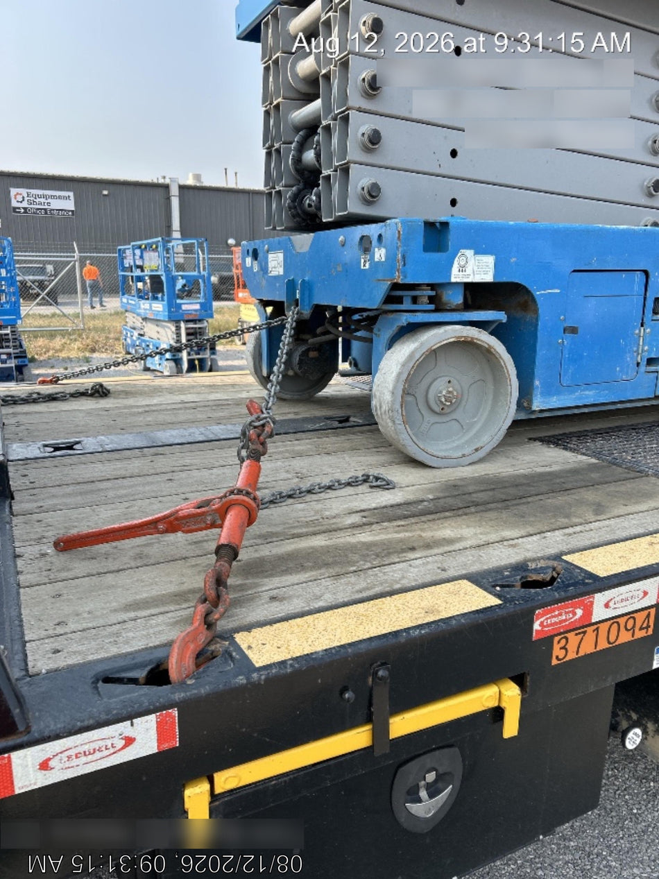 2019 Genie GS-4047 Folding rails with half height swing gate, 800W Inverter