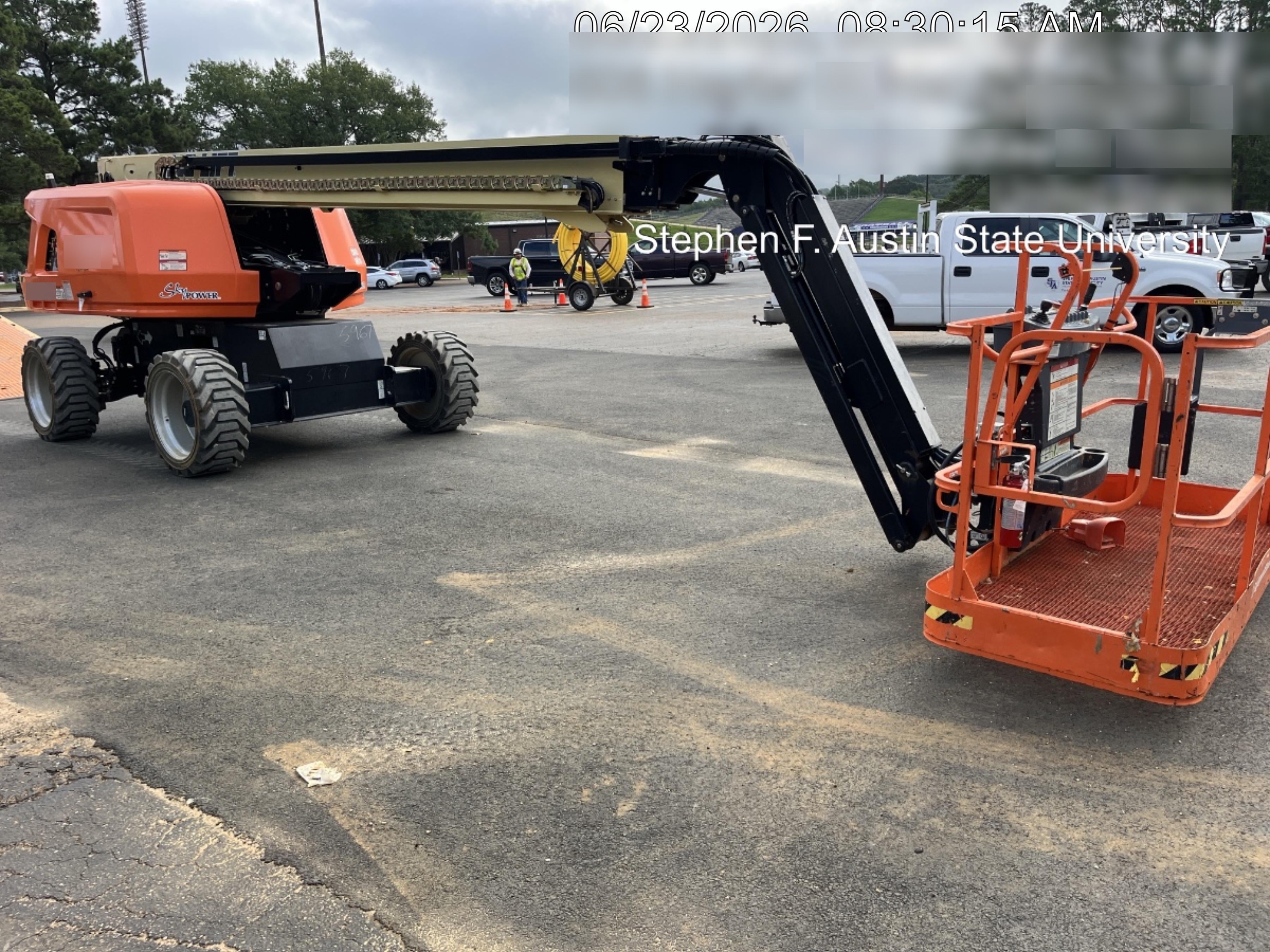 2024 JLG 660SJ