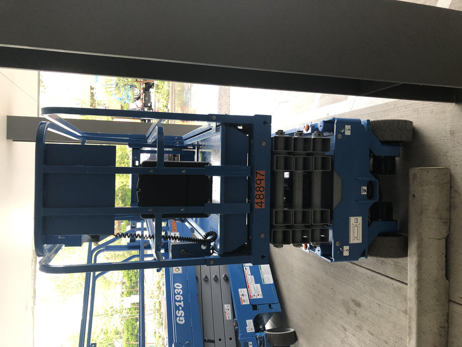 2019 Genie GS-1930 Half Height Swing Gate, 800W Inverter