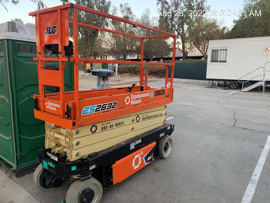 2022 JLG ES2632