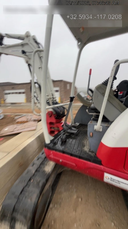 2021 TAKEUCHI TB250-2