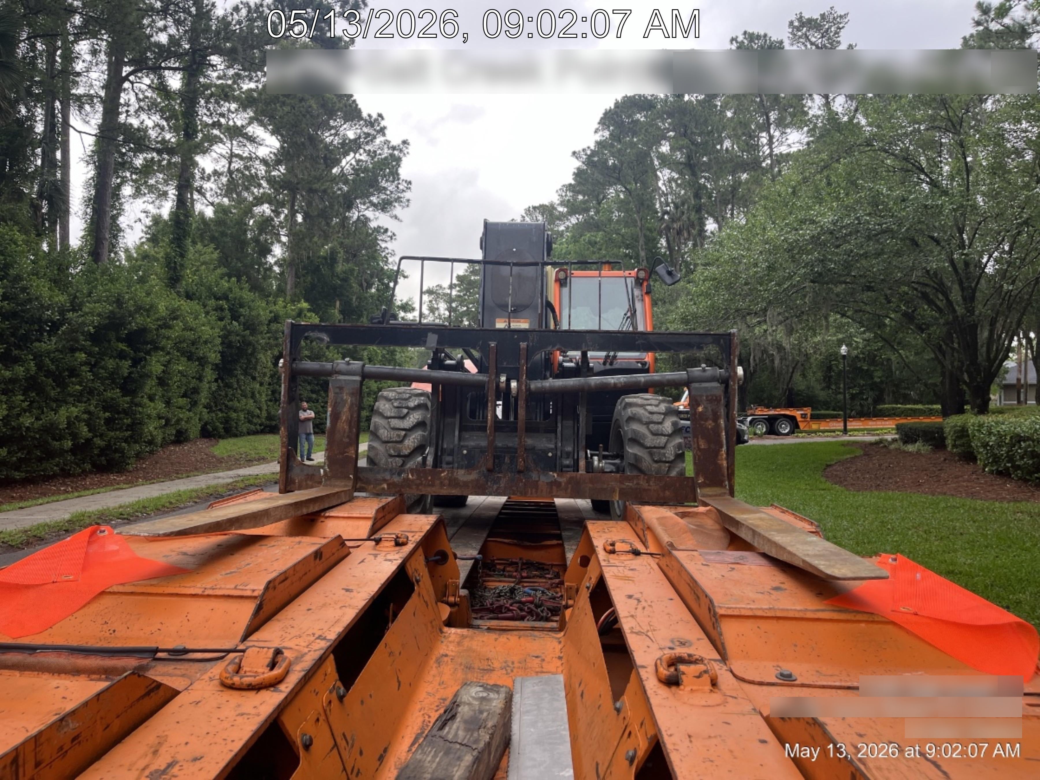 2023 JLG 1732