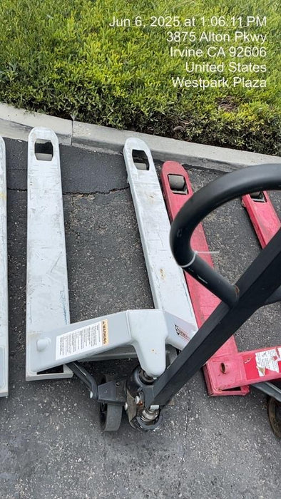 2025 STRONGWAY 4400 lb Pallet Jack