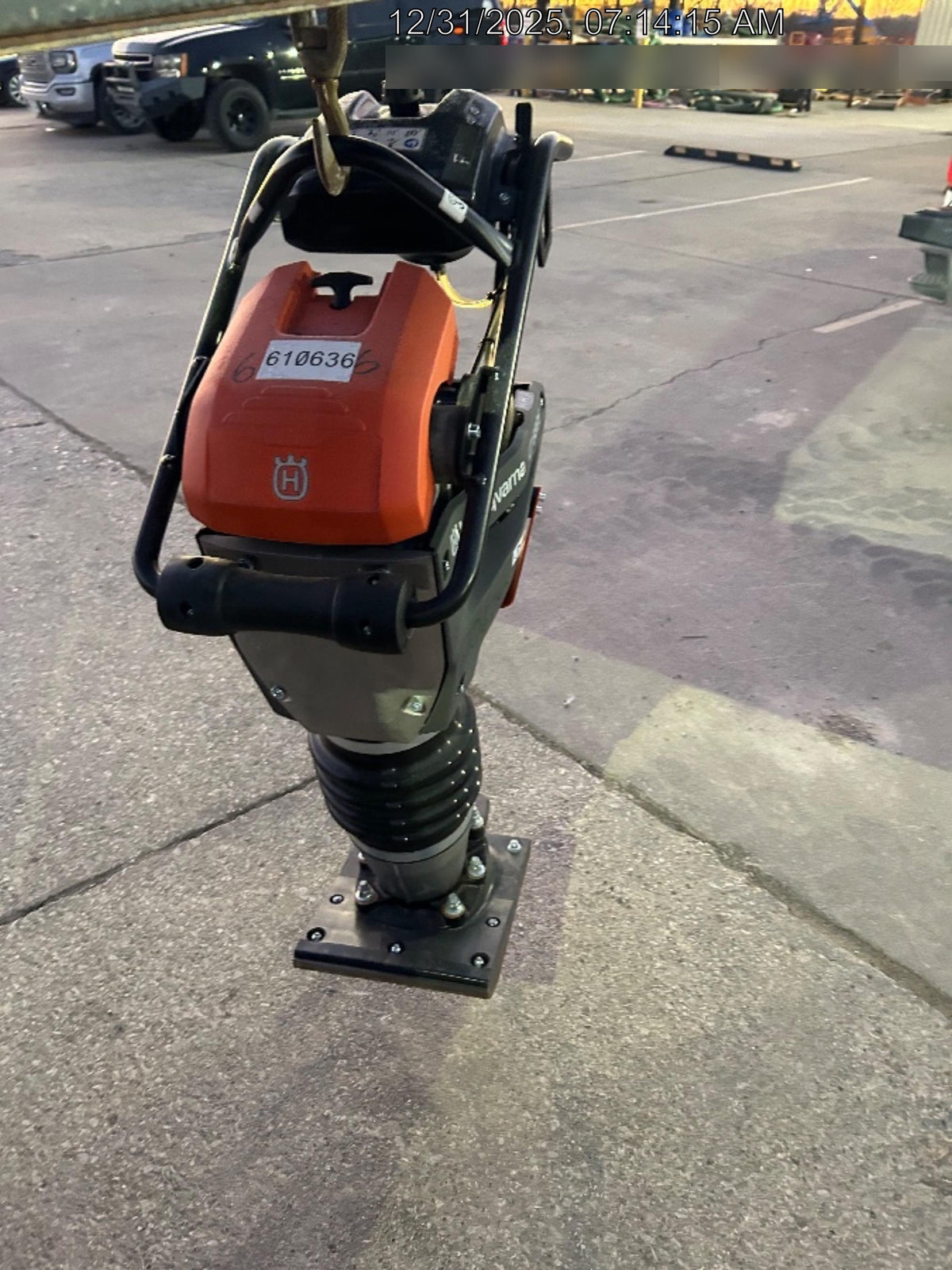 2025 HUSQVARNA LT6005