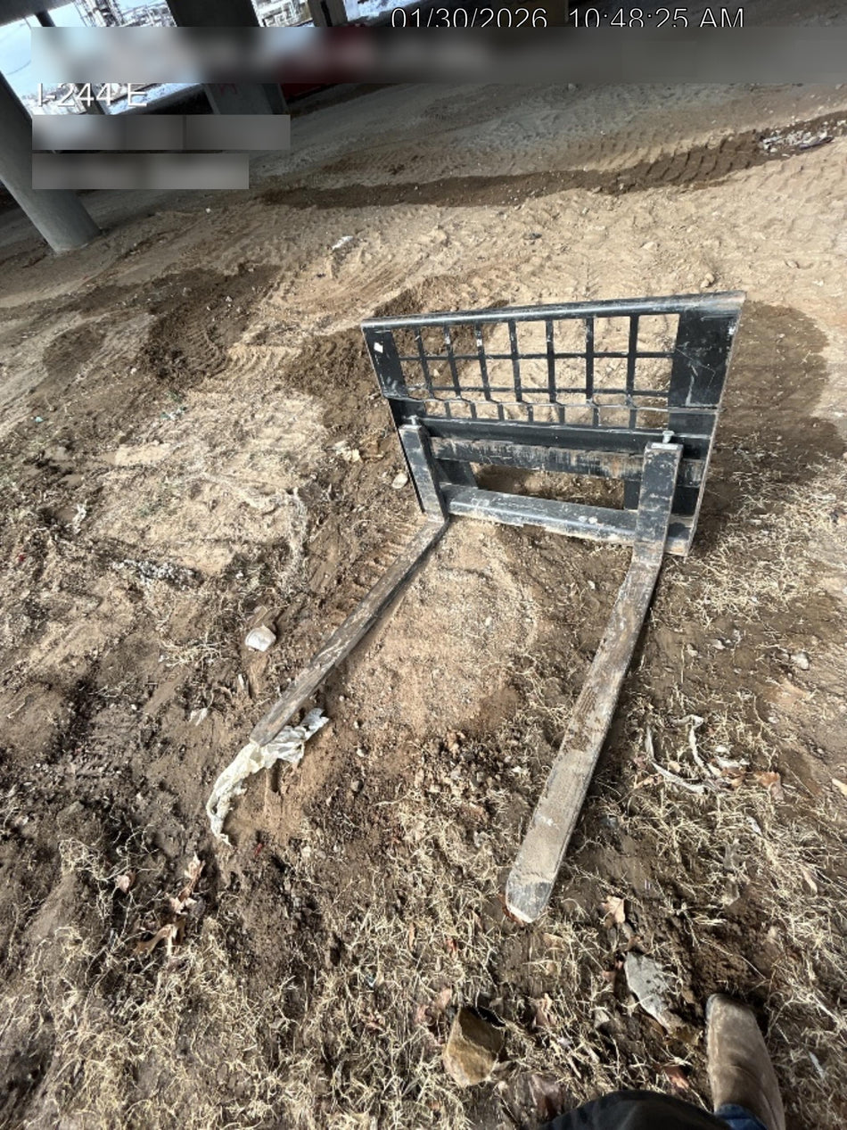 2018 PALADIN 48" Pallet Forks - Paladin