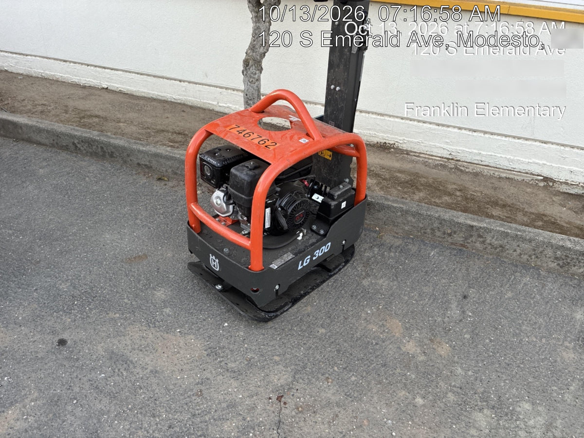 2026 HUSQVARNA LG300