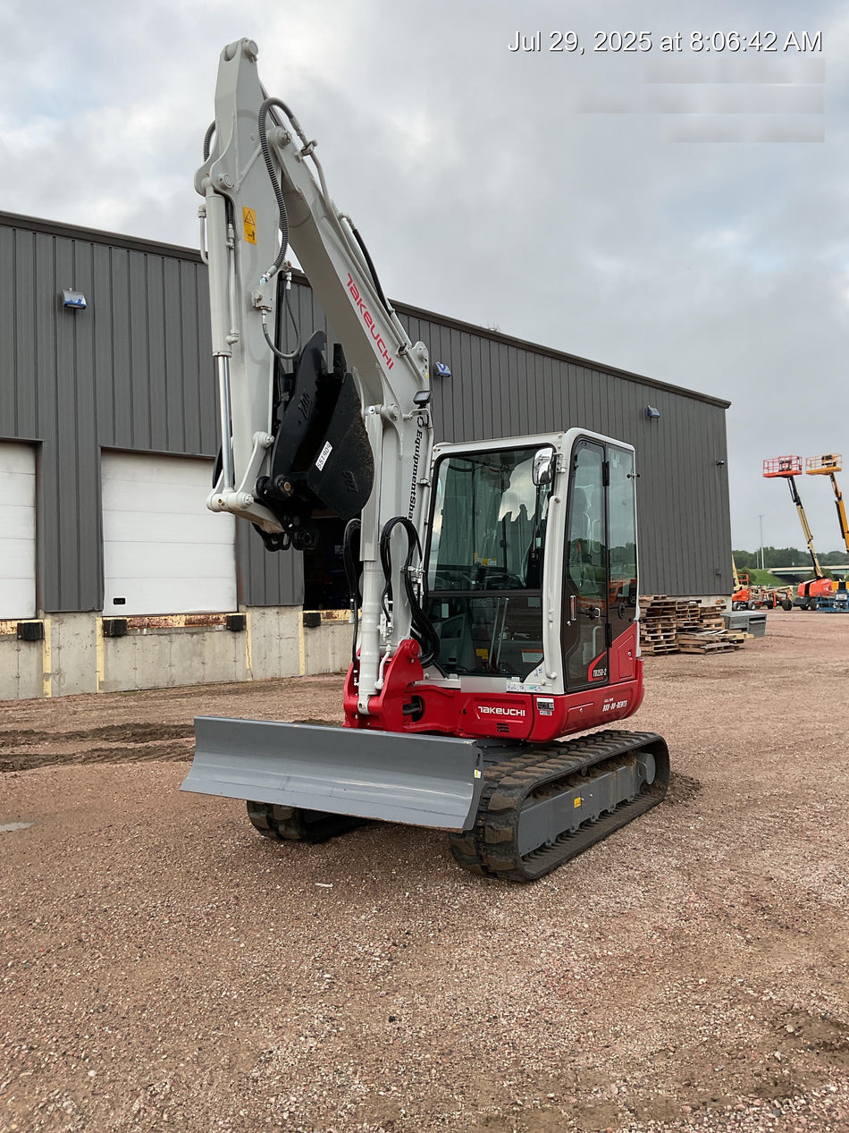 2025 TAKEUCHI TB250-2CR