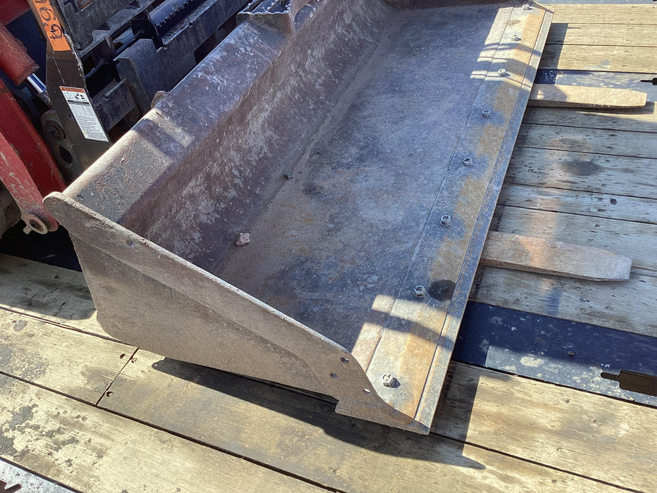 2021 TAKEUCHI 48" Pallet Forks - Takeuchi