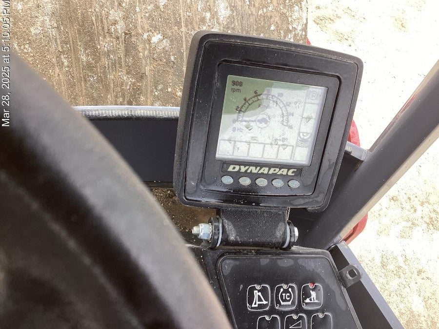 2022 DYNAPAC CA2500D