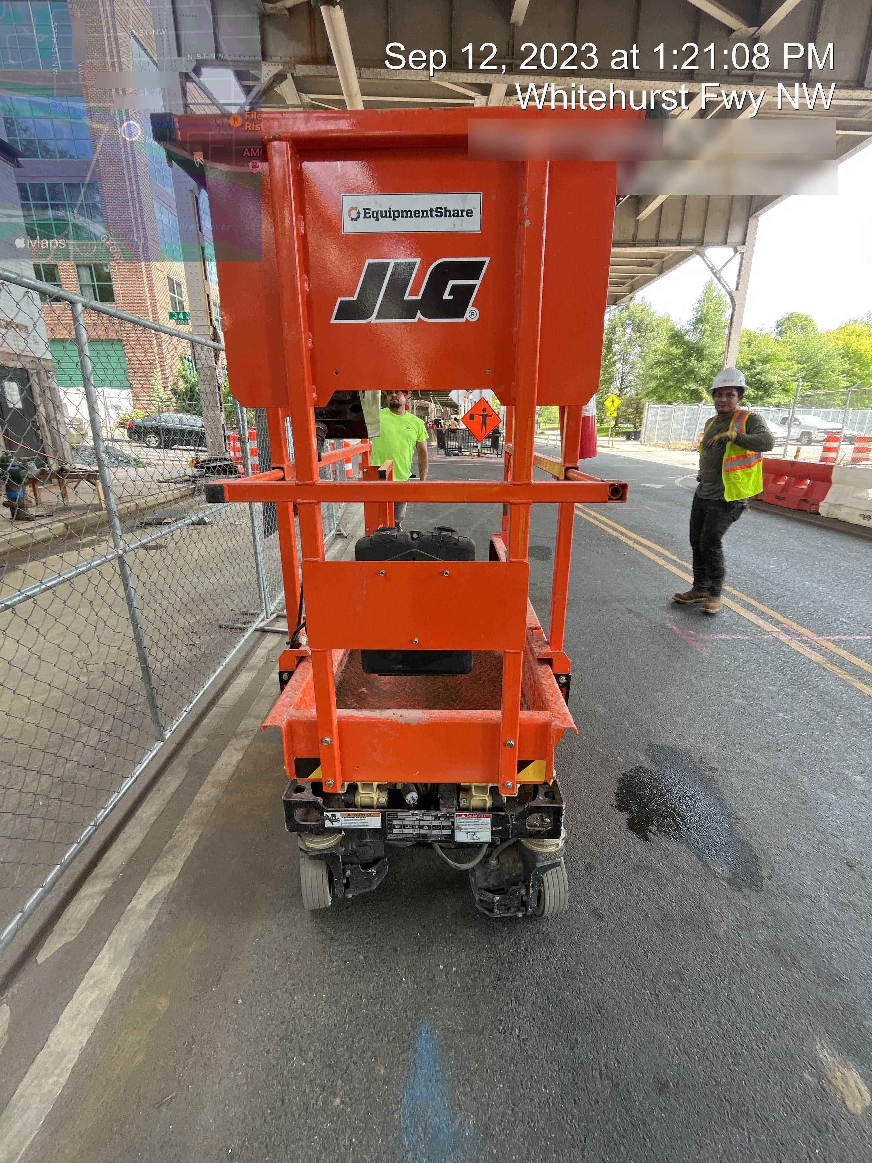2022 JLG ES1330L