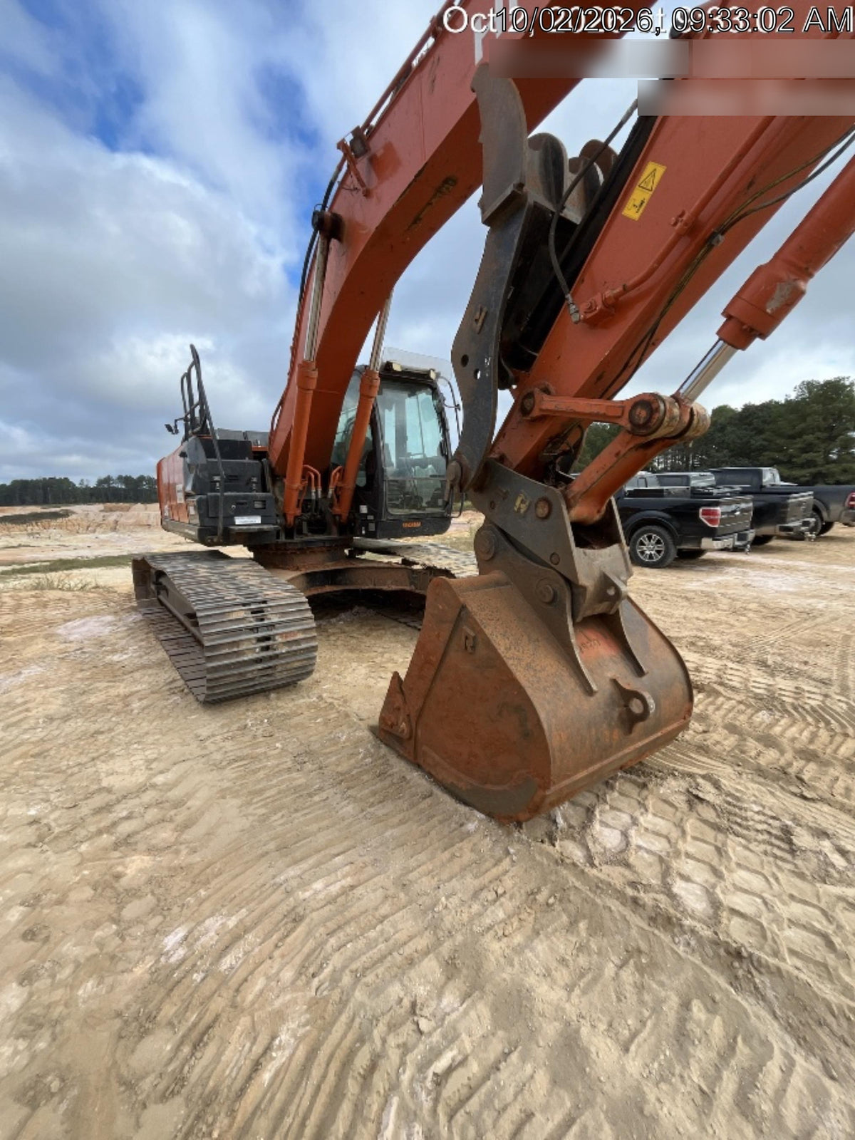 2023 HITACHI ZX210LC-6