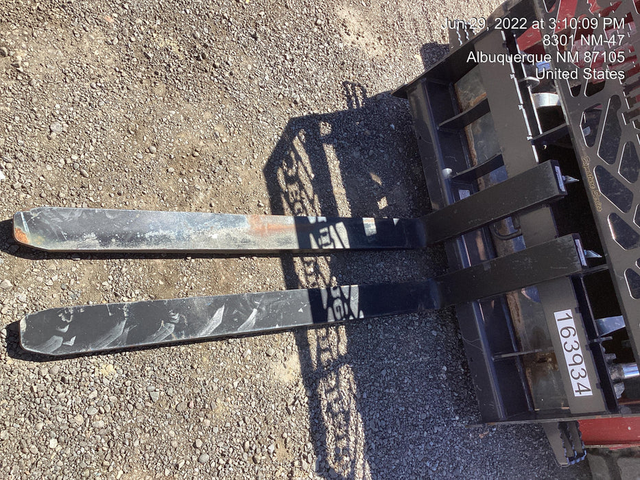 2021 PALADIN 48" Pallet Forks - Paladin