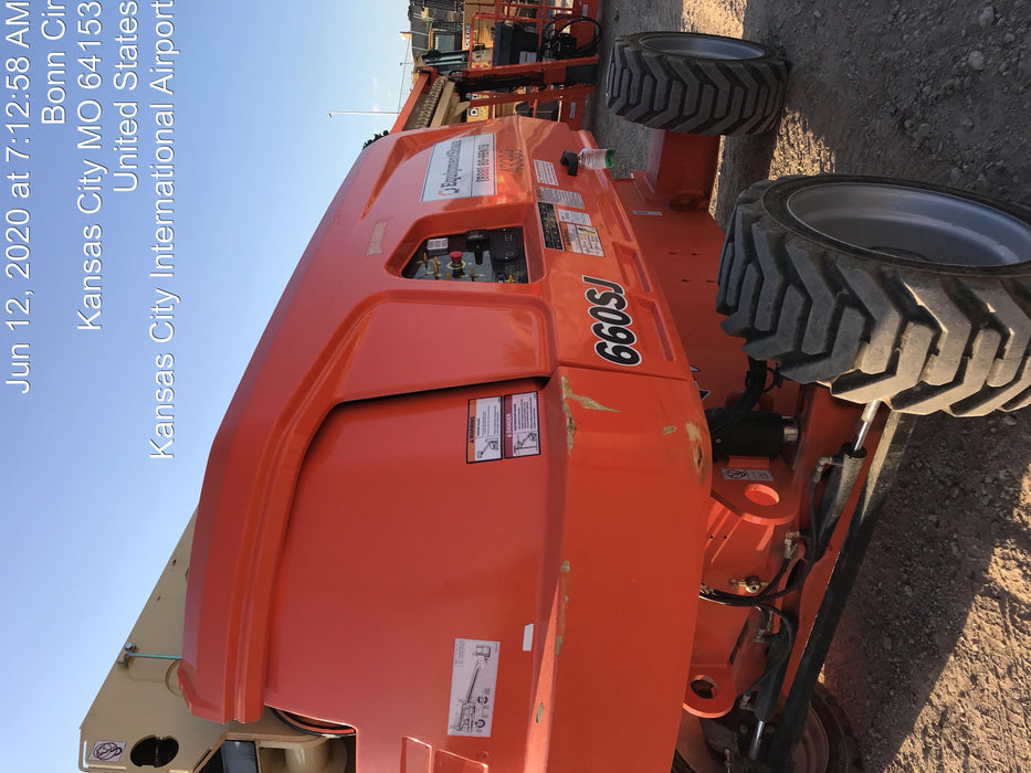2019 JLG 660SJ