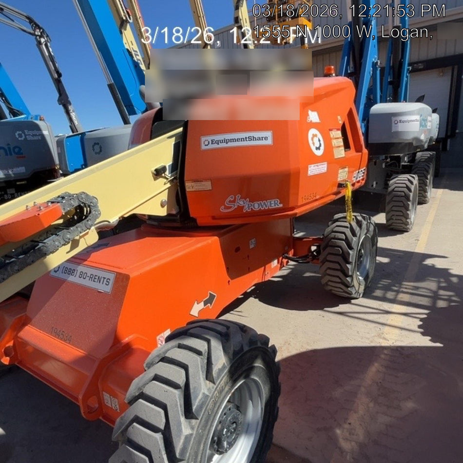 2021 JLG 400S
